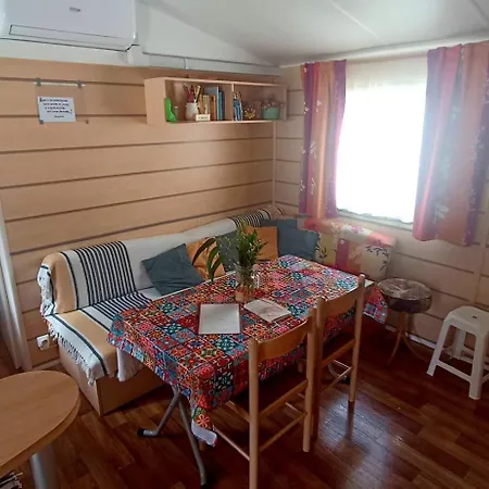 Apartman Tinyhouse Tilda - Near Famous Beaches *
